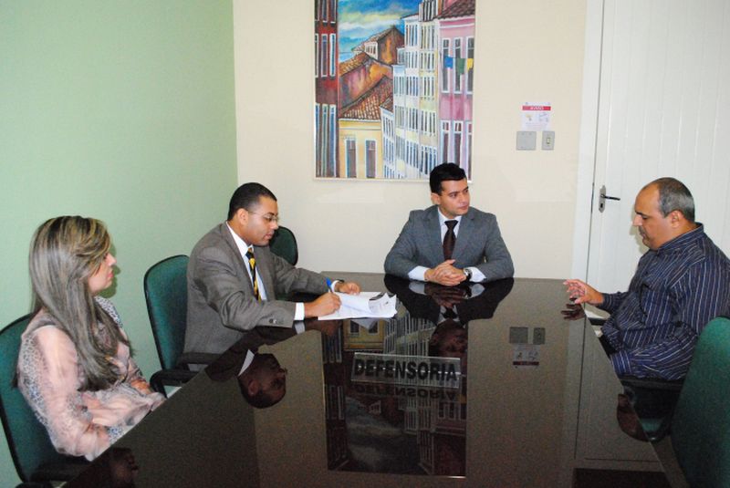 Defensoria e EGMA firmam convênio visando capacitação