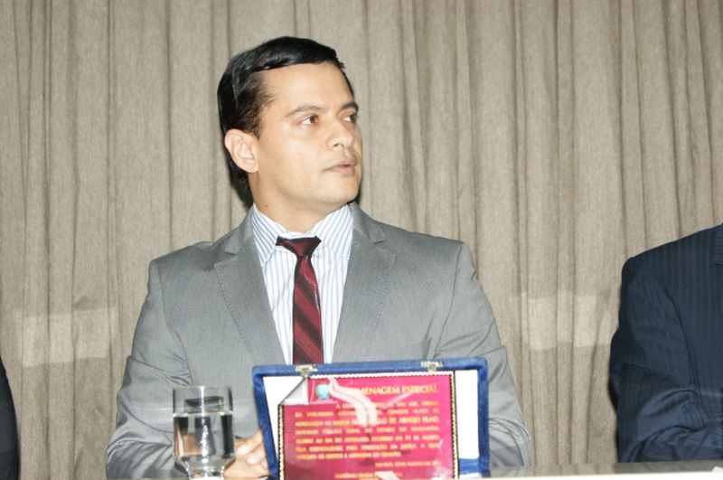 Defensor geral recebe homenagem na Câmara Municipal- II