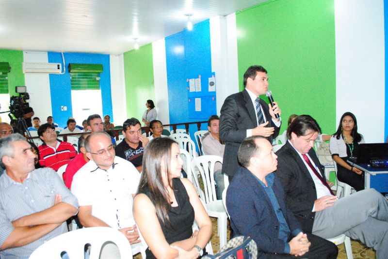 Audiência Pública em Viana - I