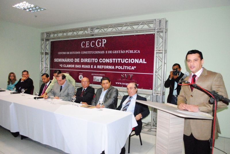 Seminário de Direito Constitucional
