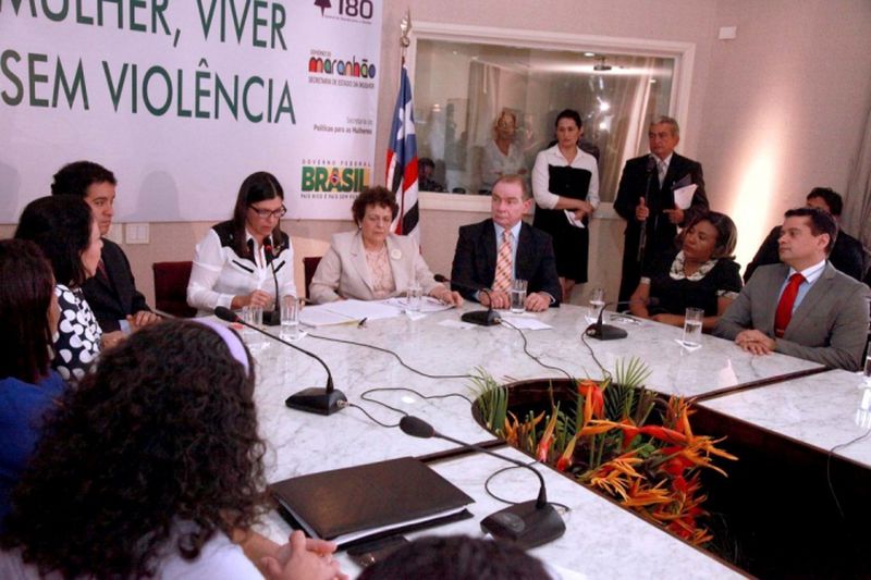 Adesão ao Programa Mulher, Viver sem Violência 