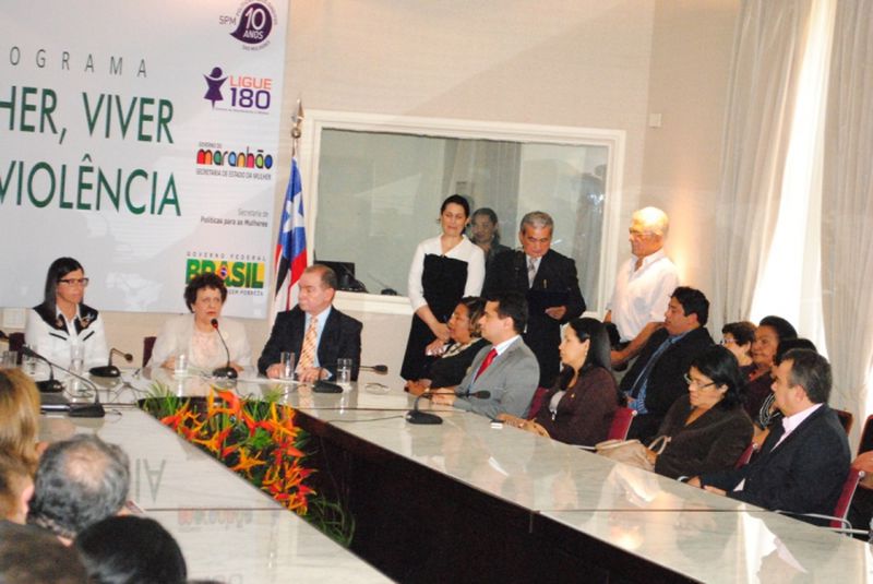 Adesão ao Programa Mulher, Viver sem Violência 