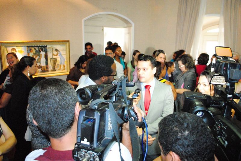 Adesão ao Programa Mulher, Viver sem Violência 