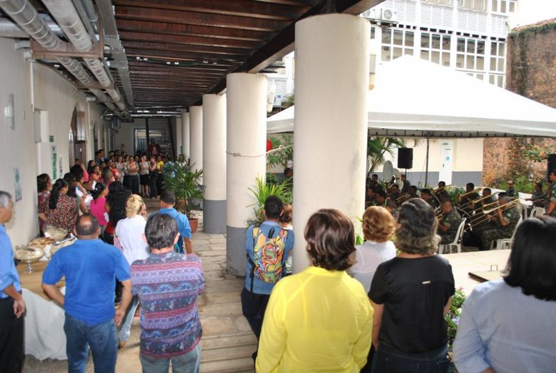 Homenagem ao Dia das Mães na DPE