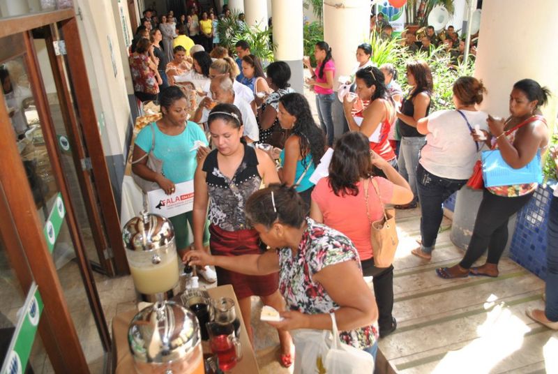 Homenagem ao Dia das Mães na DPE