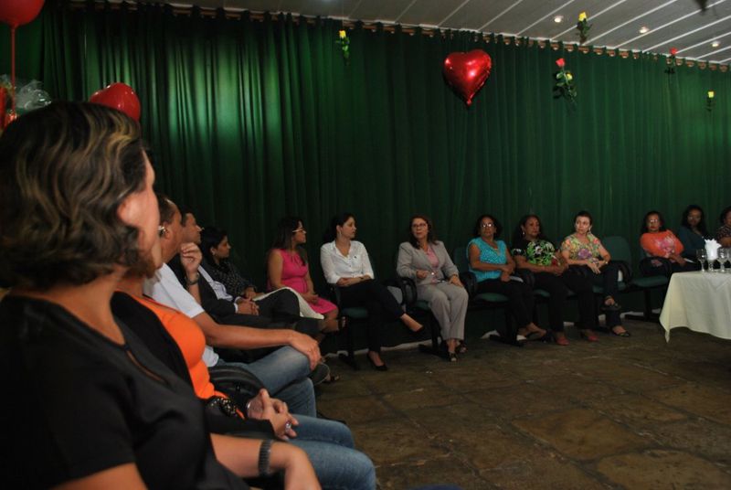 Homenagem ao Dia das Mães na DPE II