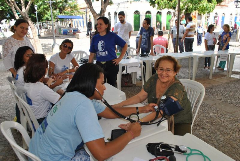 V Feira de Valorização da Pessoa Idosa IV