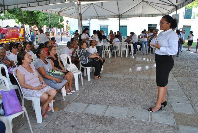 V Feira de Valorização da Pessoa Idosa